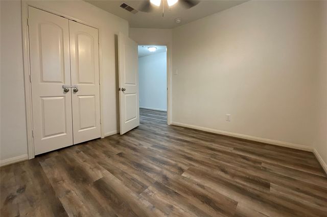 5739 Rainbow Road, Baytown, TX 77523