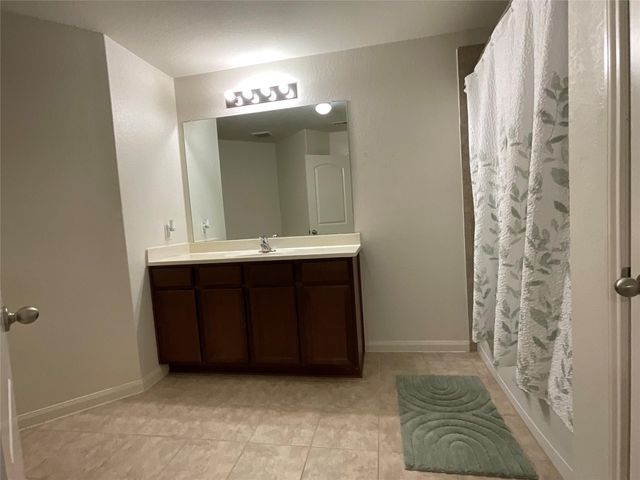 5739 Rainbow Road, Baytown, TX 77523