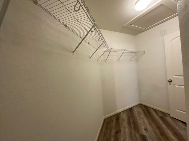 5739 Rainbow Road, Baytown, TX 77523