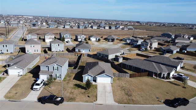 5739 Rainbow Road, Baytown, TX 77523