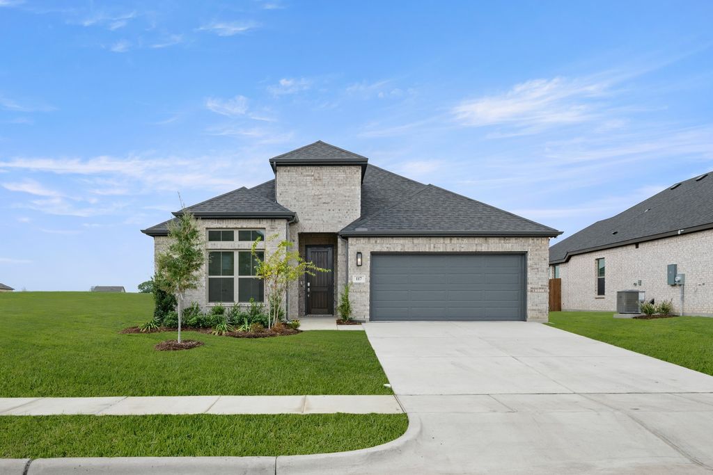 117 Trinity Street, Grandview, TX 76050