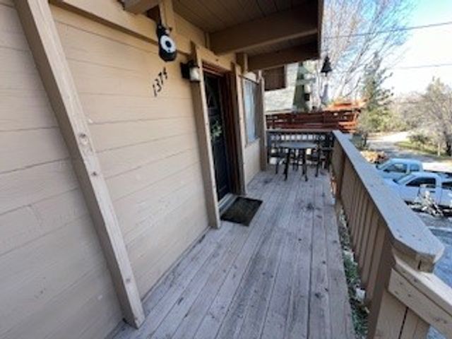 1374 Rock Ridge, Lake Arrowhead, CA 92352