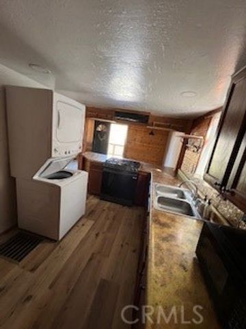 1374 Rock Ridge, Lake Arrowhead, CA 92352