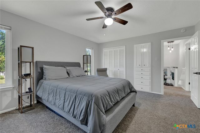 96 W Hampton Drive, Seguin, TX 78155