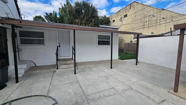 425 Ardmore Road 3, West Palm Beach, FL 33401