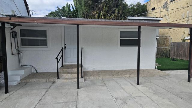 425 Ardmore Road 3, West Palm Beach, FL 33401