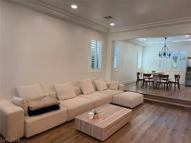 605 Runbridge Street, Las Vegas, NV 89144