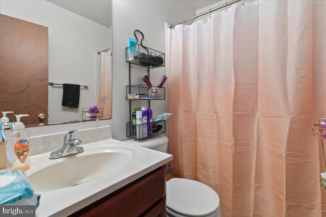 325 OLIVE AVE, Horsham, PA 19044