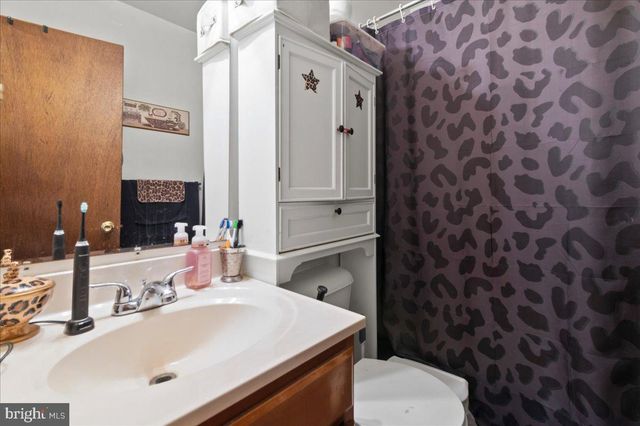 325 OLIVE AVE, Horsham, PA 19044