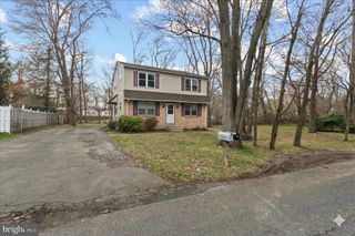 325 OLIVE AVE, Horsham, PA 19044
