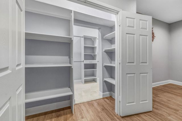 141 White Oak Street, Point Blank, TX 77364