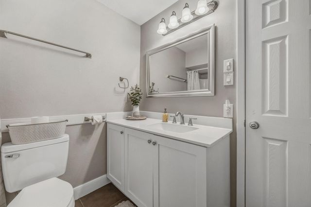 141 White Oak Street, Point Blank, TX 77364