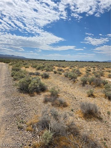 6700 Newby Lane, Pahrump, NV 89060