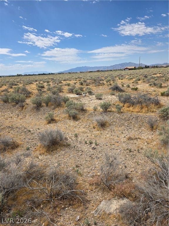 6700 Newby Lane, Pahrump, NV 89060
