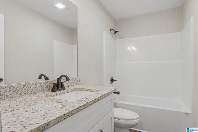 988 COUNTY ROAD 733, Clanton, AL 35045