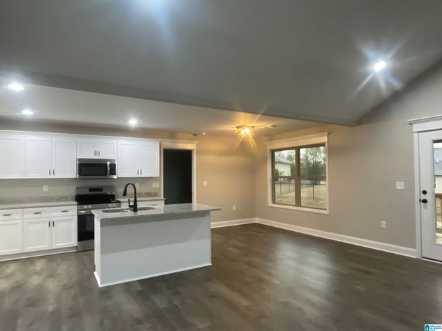 988 COUNTY ROAD 733, Clanton, AL 35045