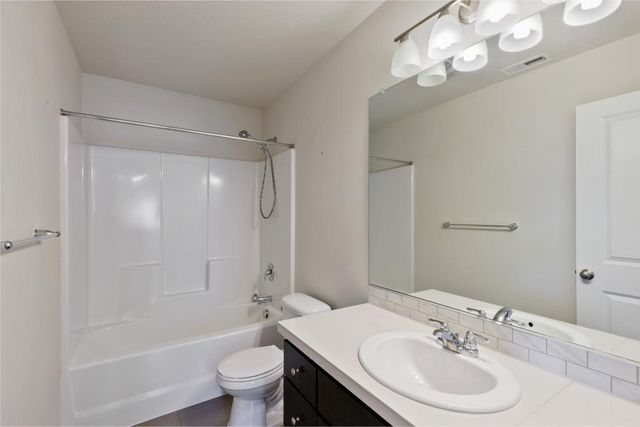 20550 SE Cameron Avenue, Bend, OR 97702