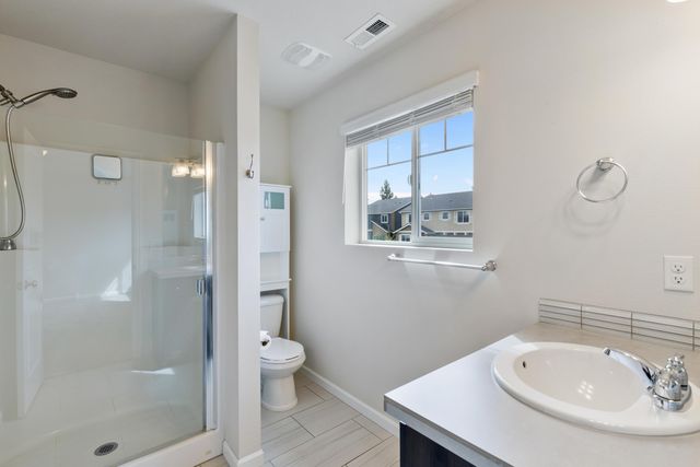 20550 SE Cameron Avenue, Bend, OR 97702