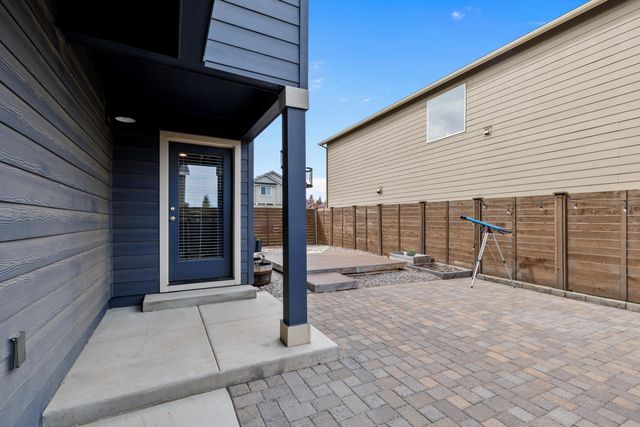 20550 SE Cameron Avenue, Bend, OR 97702