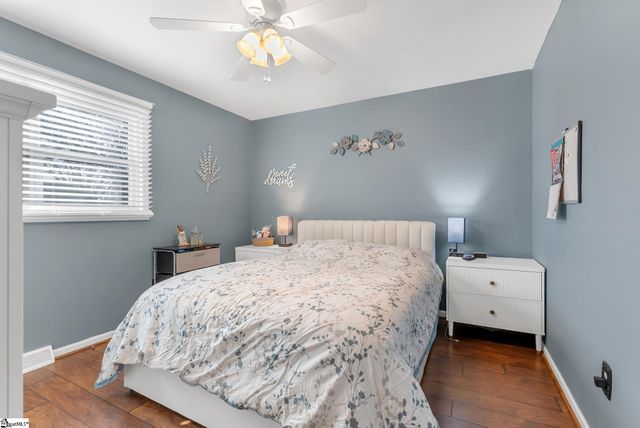 208 Agewood Drive, Simpsonville, SC 29680