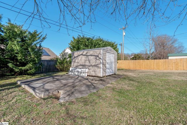 208 Agewood Drive, Simpsonville, SC 29680