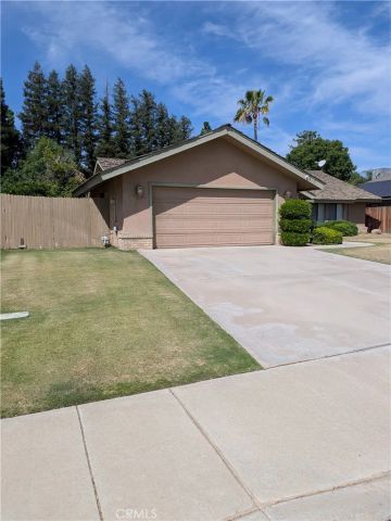 8817 Sierra Oak, Bakersfield, CA 93311