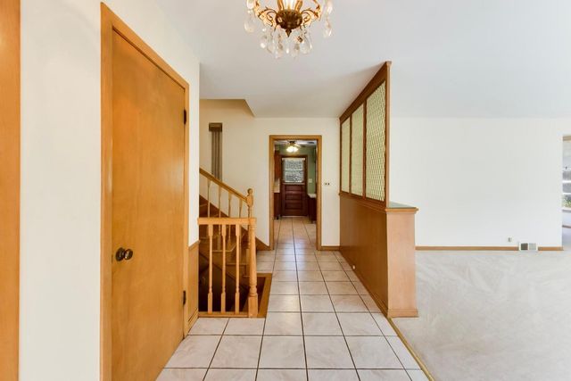 1201 S Lincoln Avenue, Park Ridge, IL 60068