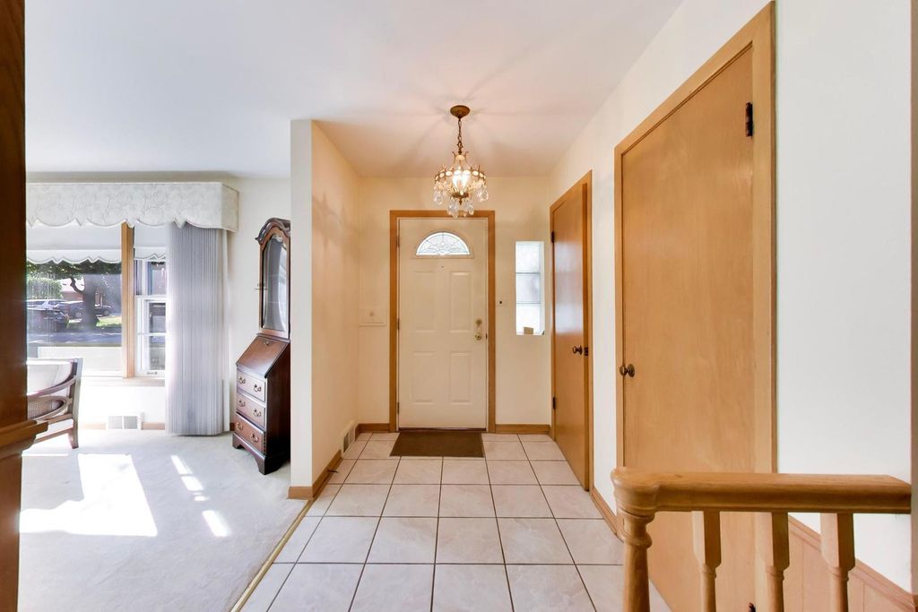 1201 S Lincoln Avenue, Park Ridge, IL 60068 — photo 5