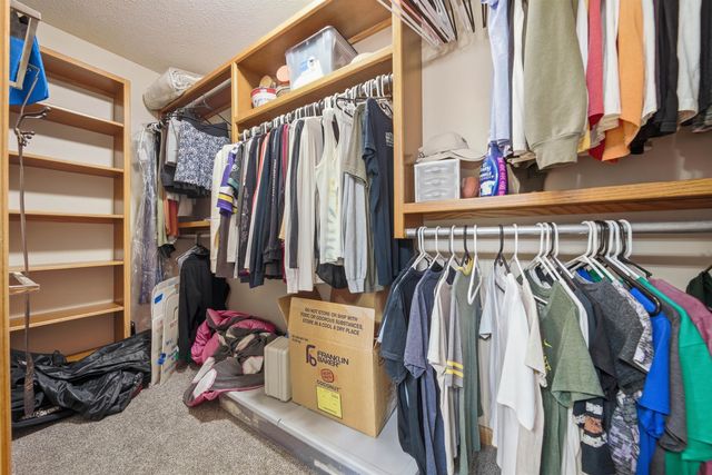1114 N Fontenelle Dr, Derby, KS 67037