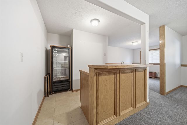 1114 N Fontenelle Dr, Derby, KS 67037