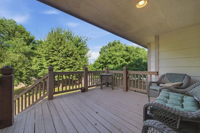 1114 N Fontenelle Dr, Derby, KS 67037
