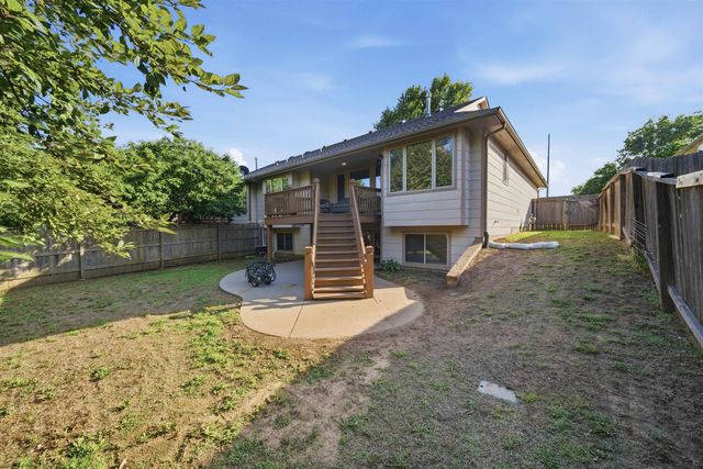 1114 N Fontenelle Dr, Derby, KS 67037
