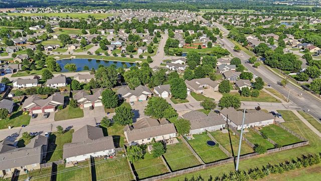 1114 N Fontenelle Dr, Derby, KS 67037