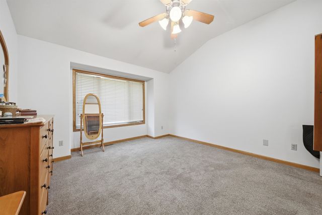 1114 N Fontenelle Dr, Derby, KS 67037