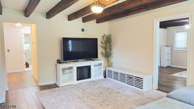 590 Woodland Ave, Mountainside Boro, NJ 07092