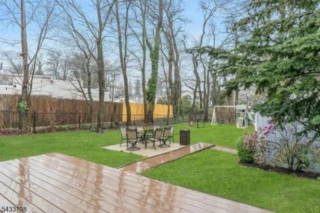 590 Woodland Ave, Mountainside Boro, NJ 07092