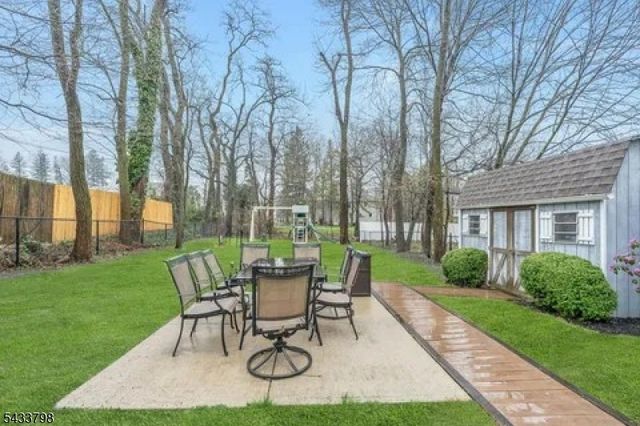 590 Woodland Ave, Mountainside Boro, NJ 07092