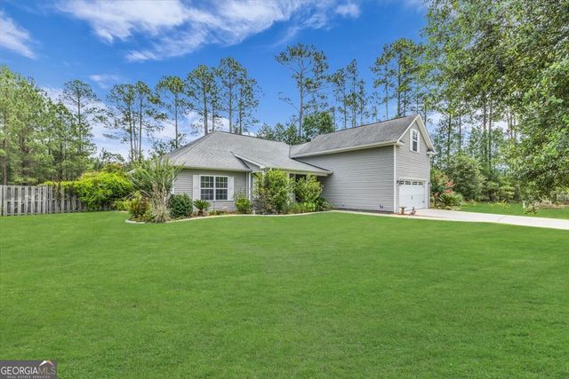 108 Saddlebrush Road, Ellabell, GA 31308