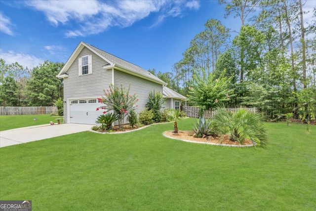108 Saddlebrush Road, Ellabell, GA 31308