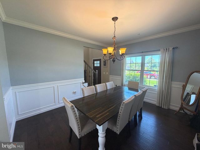 200 IRISH DR, New Oxford, PA 17350