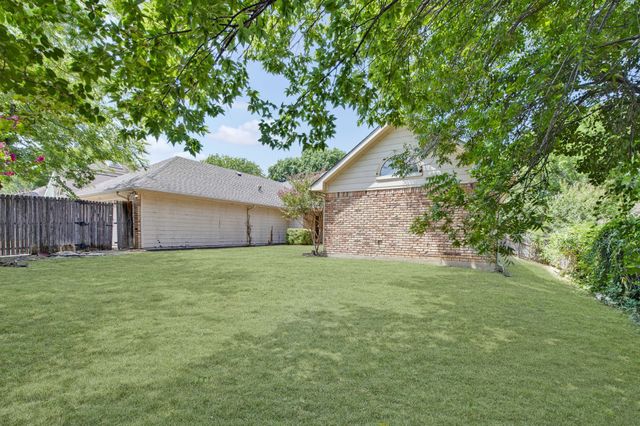 1416 Sagewood Drive, Desoto, TX 75115