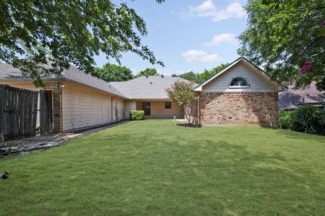1416 Sagewood Drive, Desoto, TX 75115