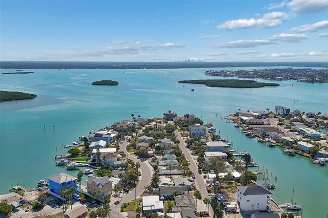 13098 BOCA CIEGA AVENUE, Madeira Beach, FL 33708