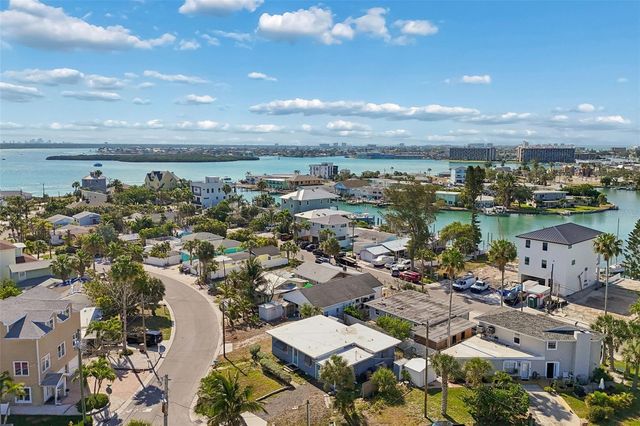 13098 BOCA CIEGA AVENUE, Madeira Beach, FL 33708