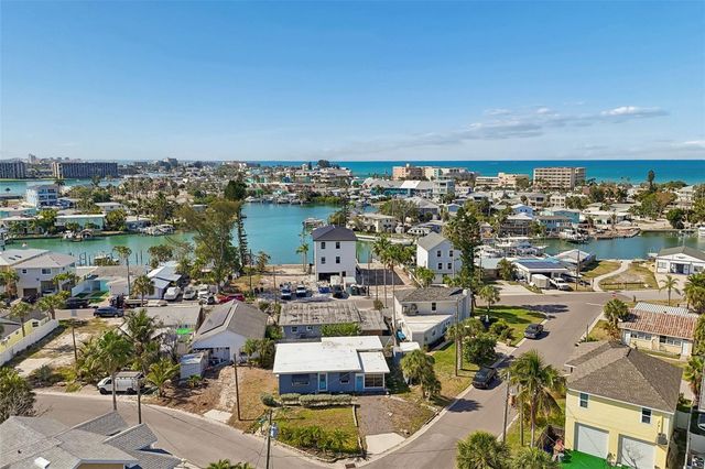 13098 BOCA CIEGA AVENUE, Madeira Beach, FL 33708