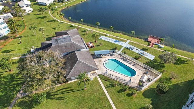 3162 Sheridan Ln 161, Hollywood, FL 33021