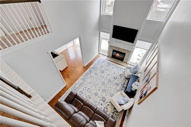 15459 S Sturgeon Drive, Olathe, KS 66062