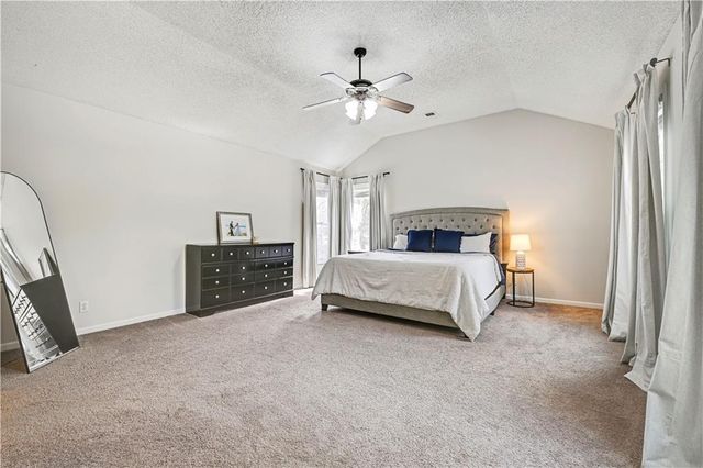 15459 S Sturgeon Drive, Olathe, KS 66062