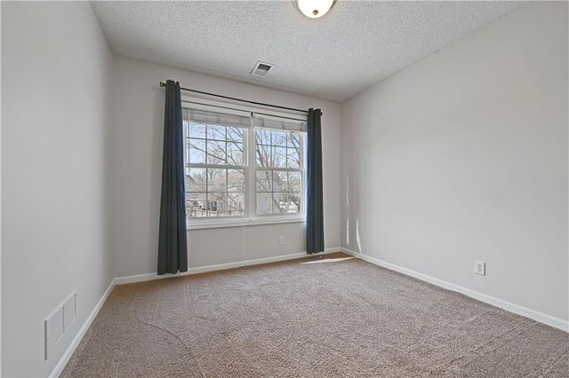 15459 S Sturgeon Drive, Olathe, KS 66062