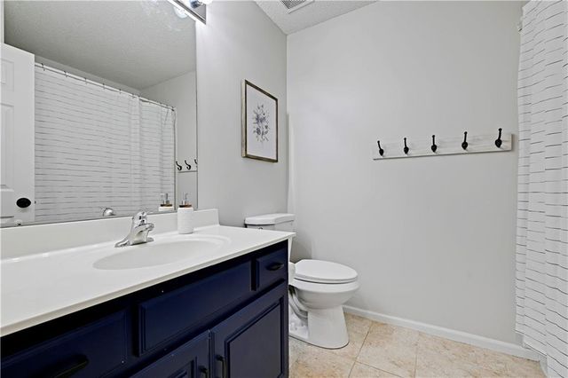 15459 S Sturgeon Drive, Olathe, KS 66062